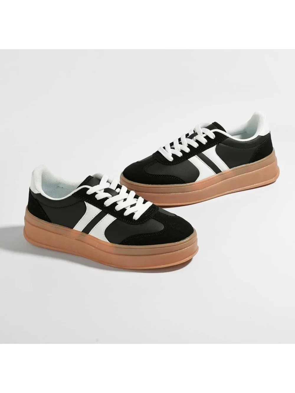 🆕Women's White Black Gum Sole Fashion Sneakers Thick Platform Sole Rubber Shoes